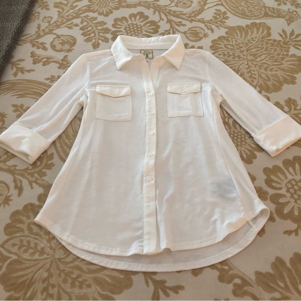 Colortree Elbow Sleeve Button Up Top